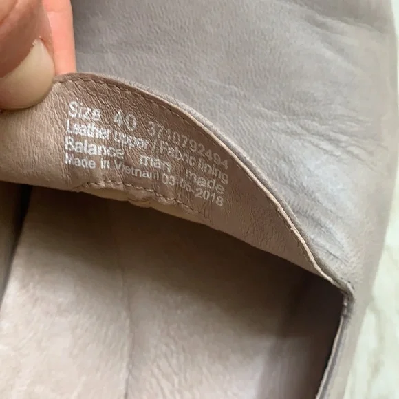 Dansko Preston Stone Burnished Nubuck gray heels - Picture 13 of 13